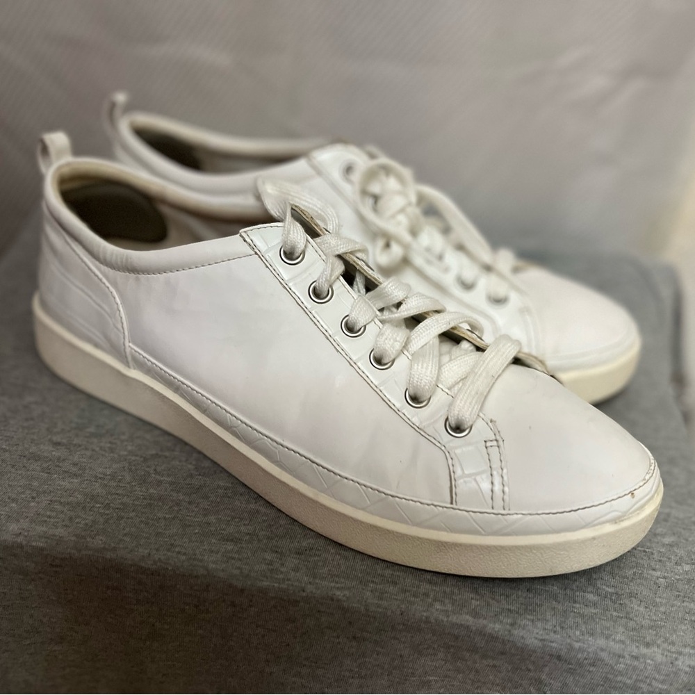 Vionic Men's White leather Sneakers 11
